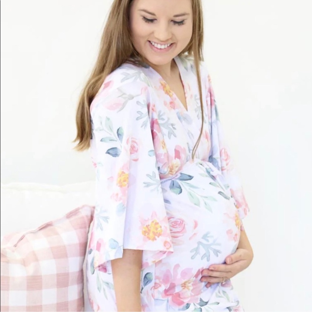 Caden Lane Floral Maternity Robe